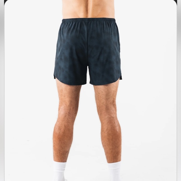 Alphalete Men’s Dynamic Short - Picture 2 of 8